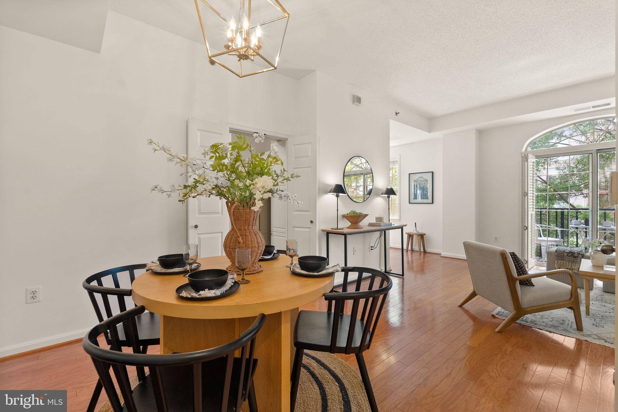 Alexandria, VA 22314,2151 JAMIESON AVE #410