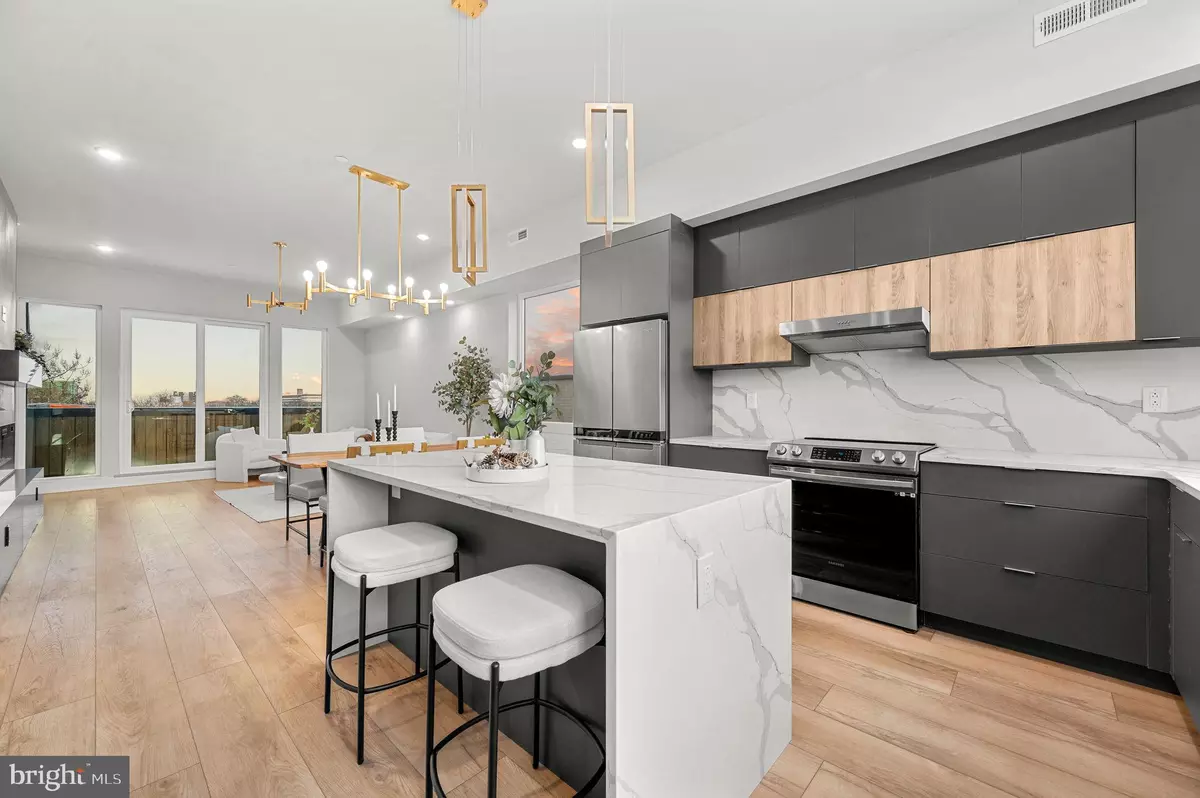 Philadelphia, PA 19134,2201 E SOMERSET ST #B3 UPPER