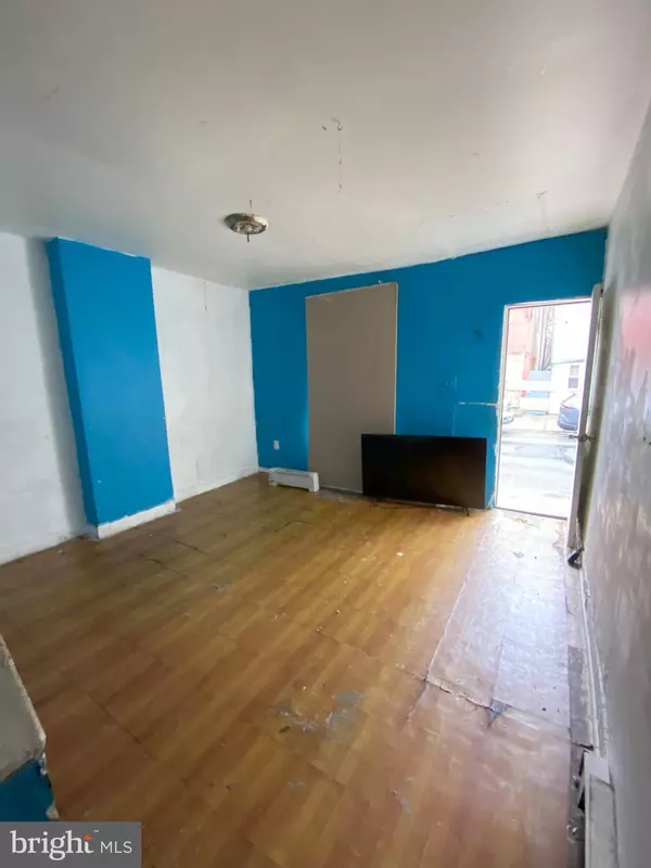 Philadelphia, PA 19132,2137 W TORONTO ST