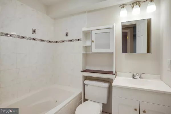 Washington, DC 20001,1030 FAIRMONT ST NW #T2