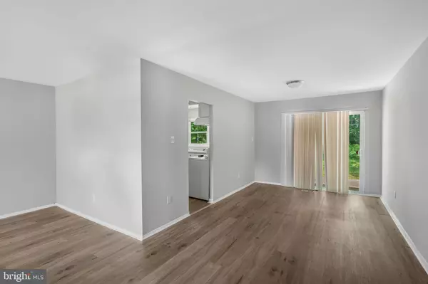 Willingboro, NJ 08046,20 EXECUTIVE LN
