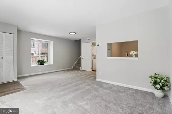 Gaithersburg, MD 20886,9928 BROOKRIDGE CT