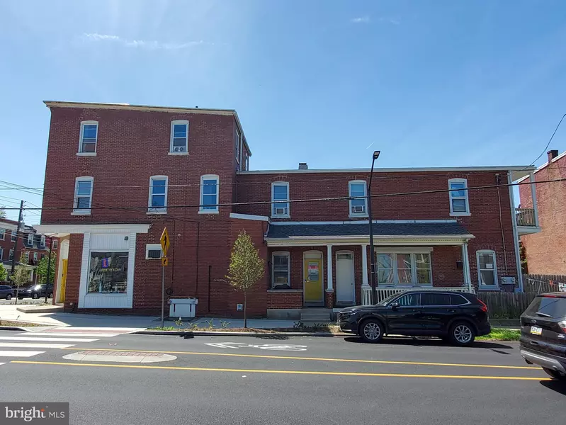 353 E NEW ST, Lancaster, PA 17602