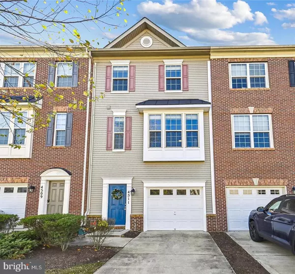 4511 POTOMAC HIGHLANDS CIR, Triangle, VA 22172