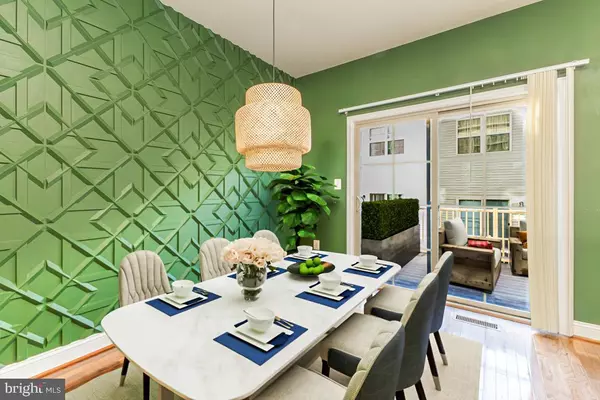 Triangle, VA 22172,4511 POTOMAC HIGHLANDS CIR