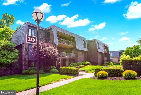 Pikesville, MD 21208,10 STONEHENGE CIR #1