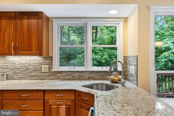 Centreville, VA 20120,5212 BRAYWOOD DR