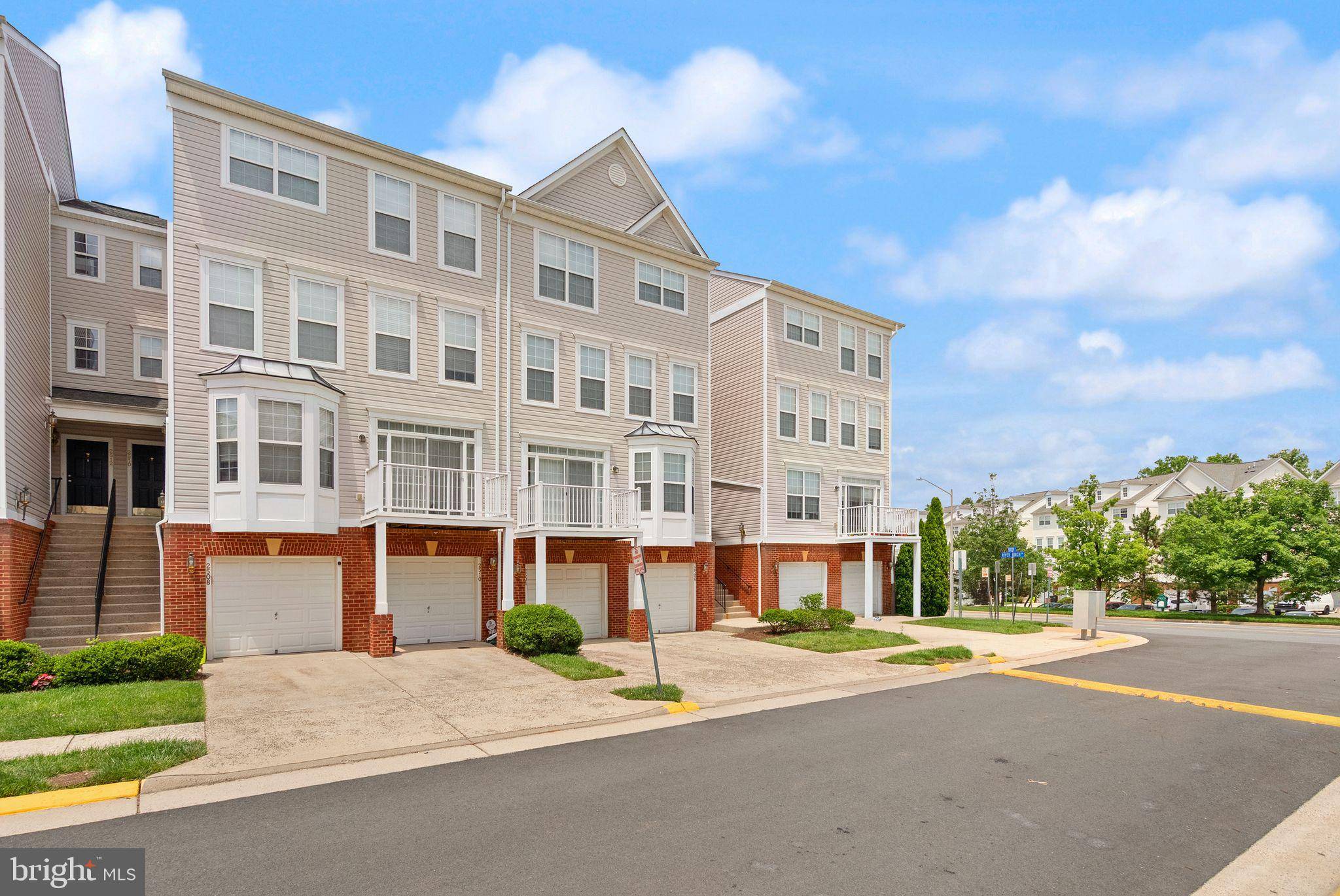 Herndon, VA 20171,2506 EINSTEIN ST #259