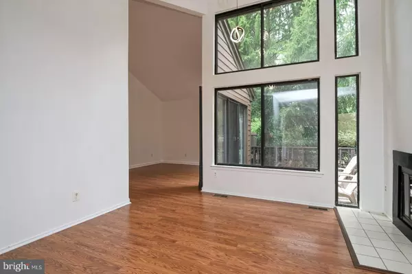 Princeton, NJ 08540,172 SAYRE DR