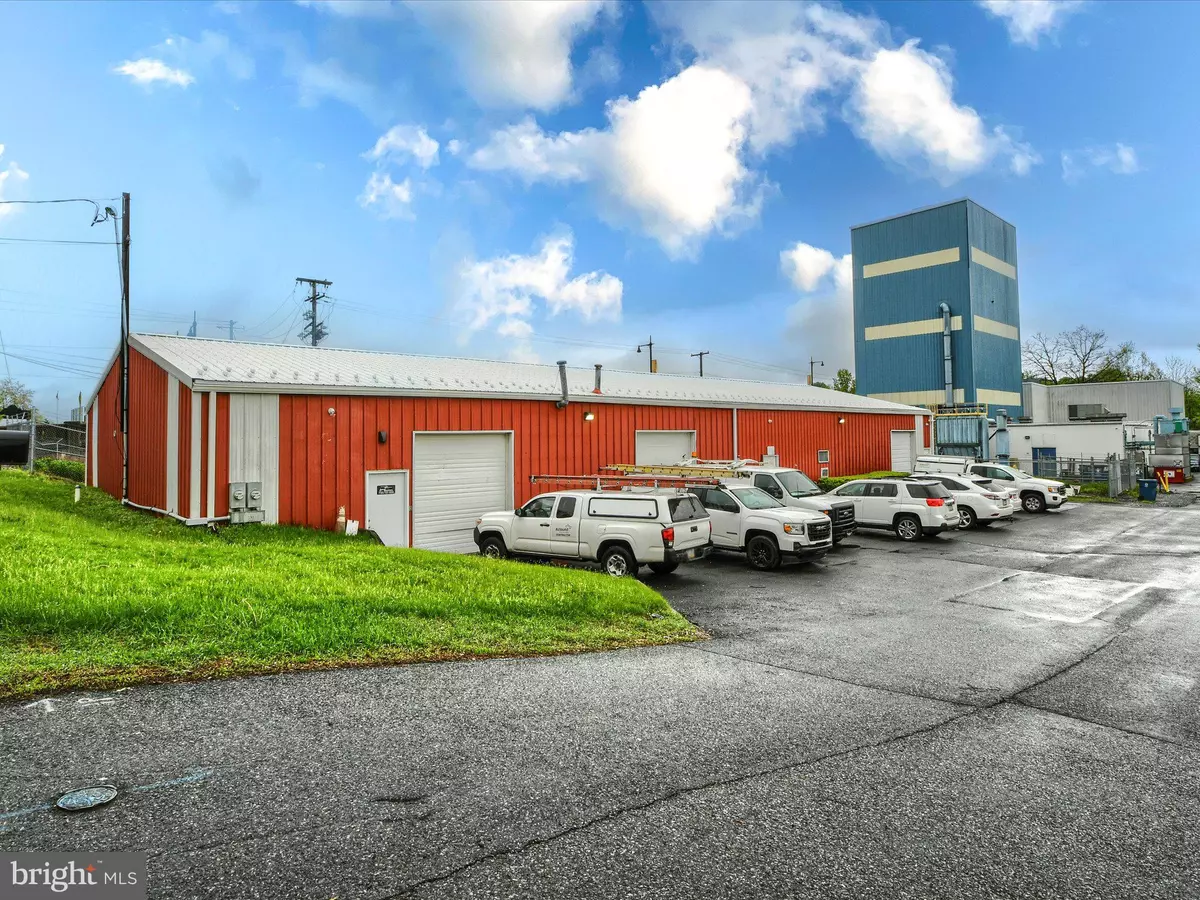 Catasauqua, PA 18032,610 FRONT ST