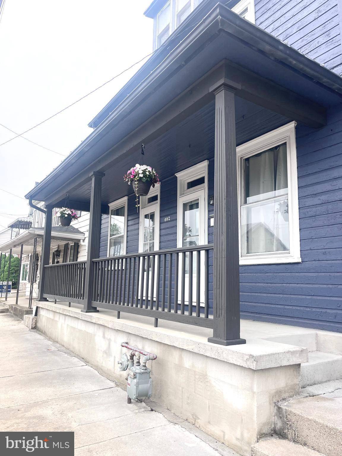 Shippensburg, PA 17257,402 E KING ST