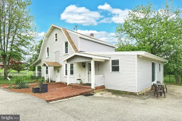 York, PA 17406,725 MOUNT HERMAN BLVD