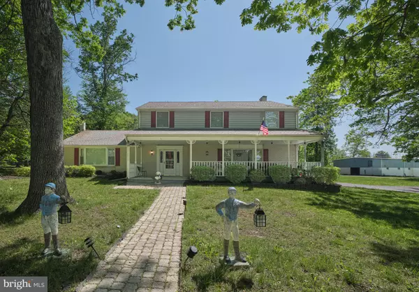 1581 HOLICONG RD, New Hope, PA 18938