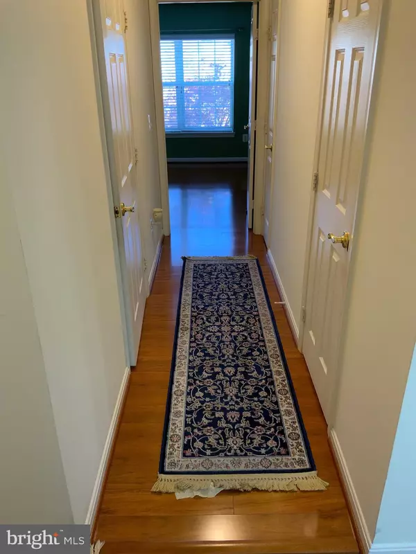 Greenbelt, MD 20770,6510 LAKE PARK DR #104