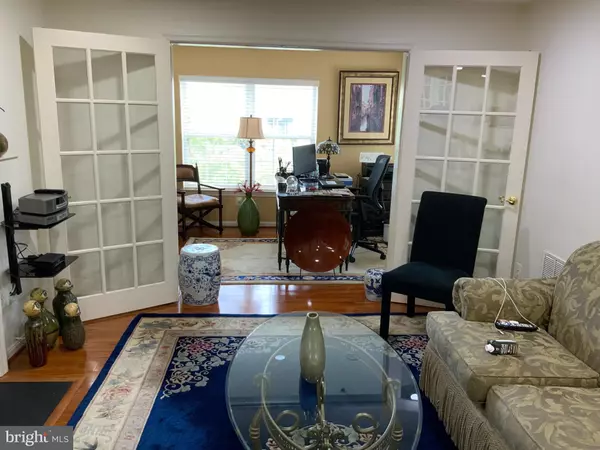 Greenbelt, MD 20770,6510 LAKE PARK DR #104