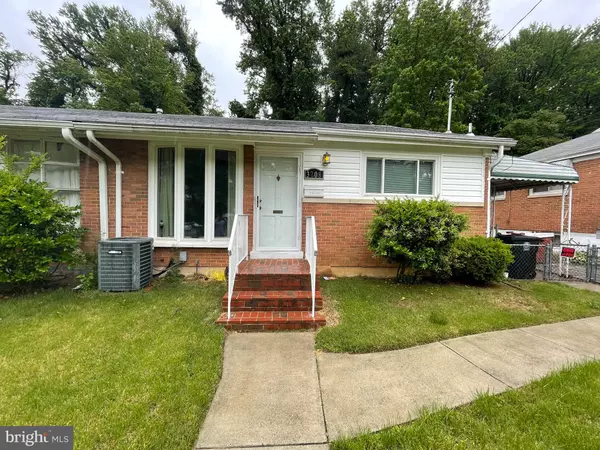 3208 28TH PKWY, Temple Hills, MD 20748