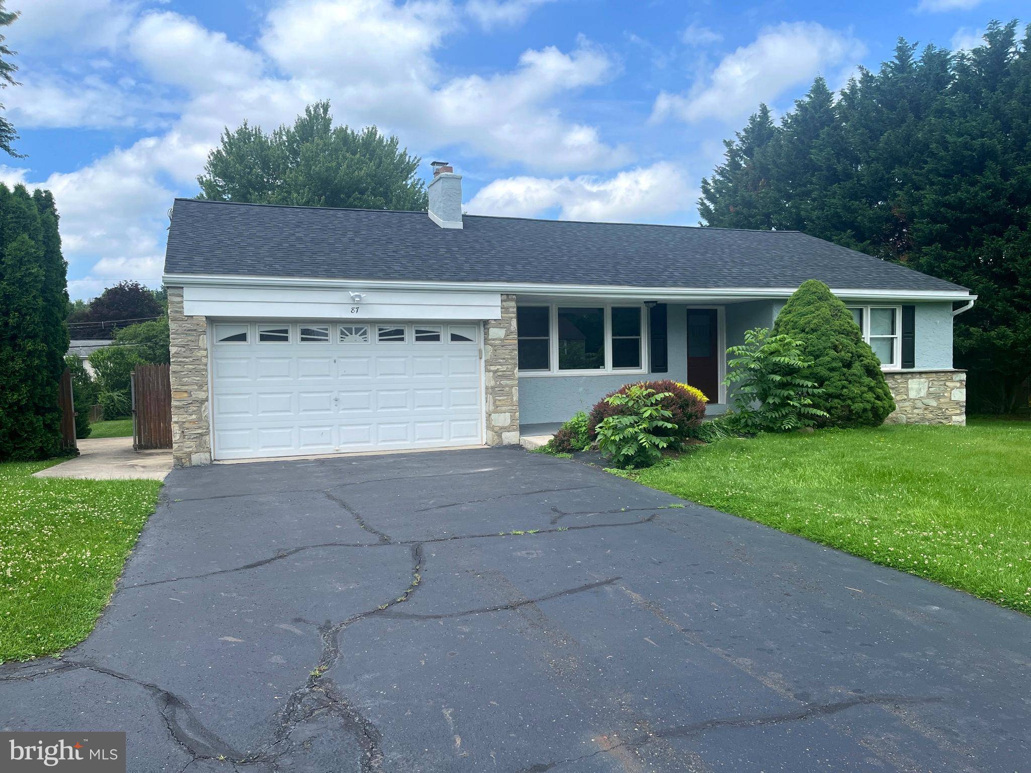 Southampton, PA 18966,87 VALLEY DR