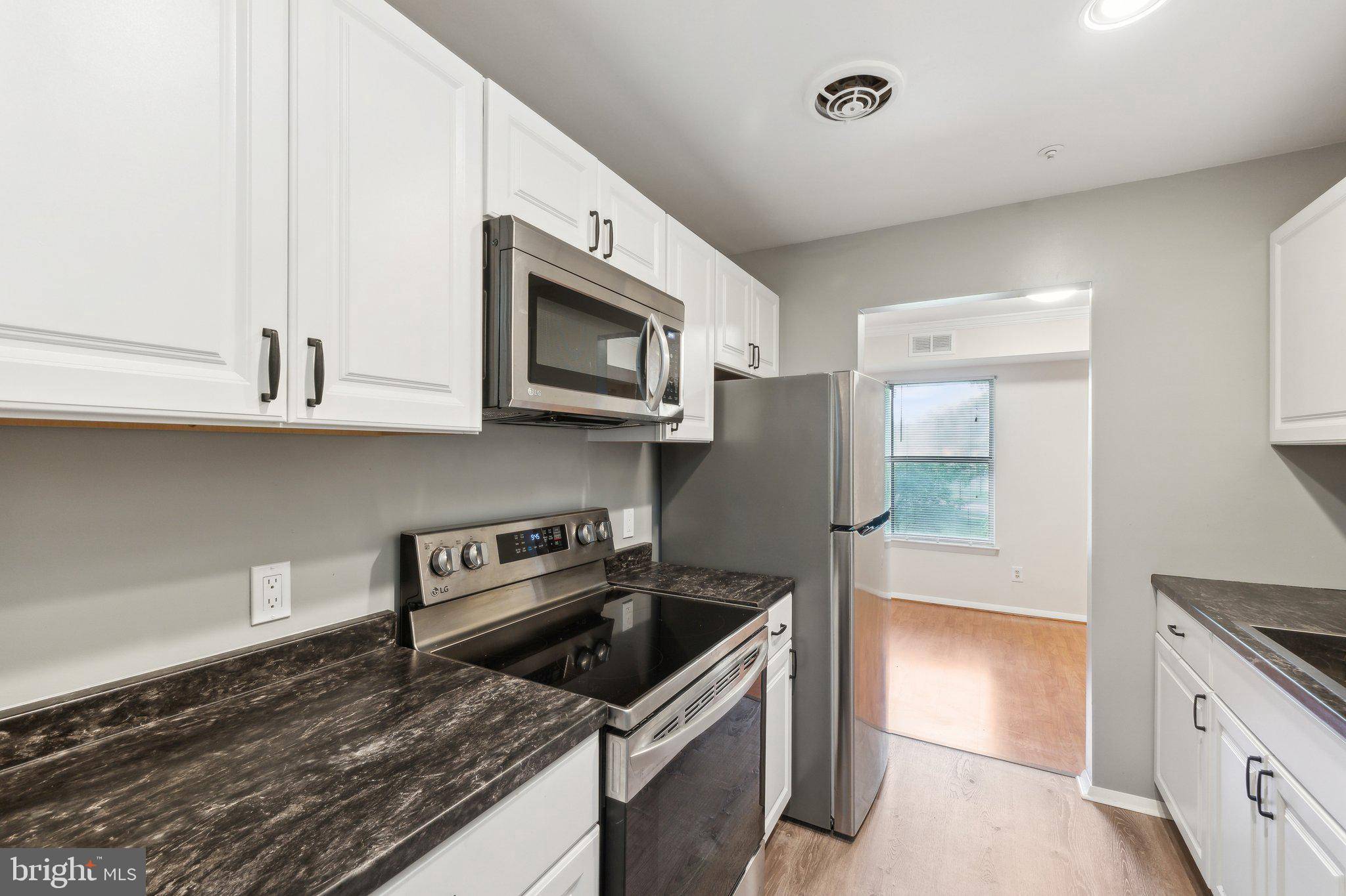 Gaithersburg, MD 20879,7900 BADENLOCH WAY #303