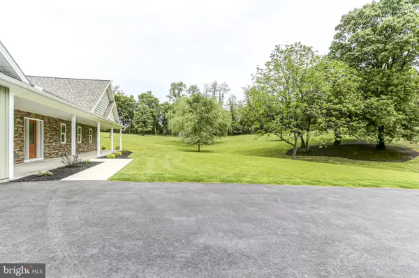 Bainbridge, PA 17502,1406 AMOSITE RD