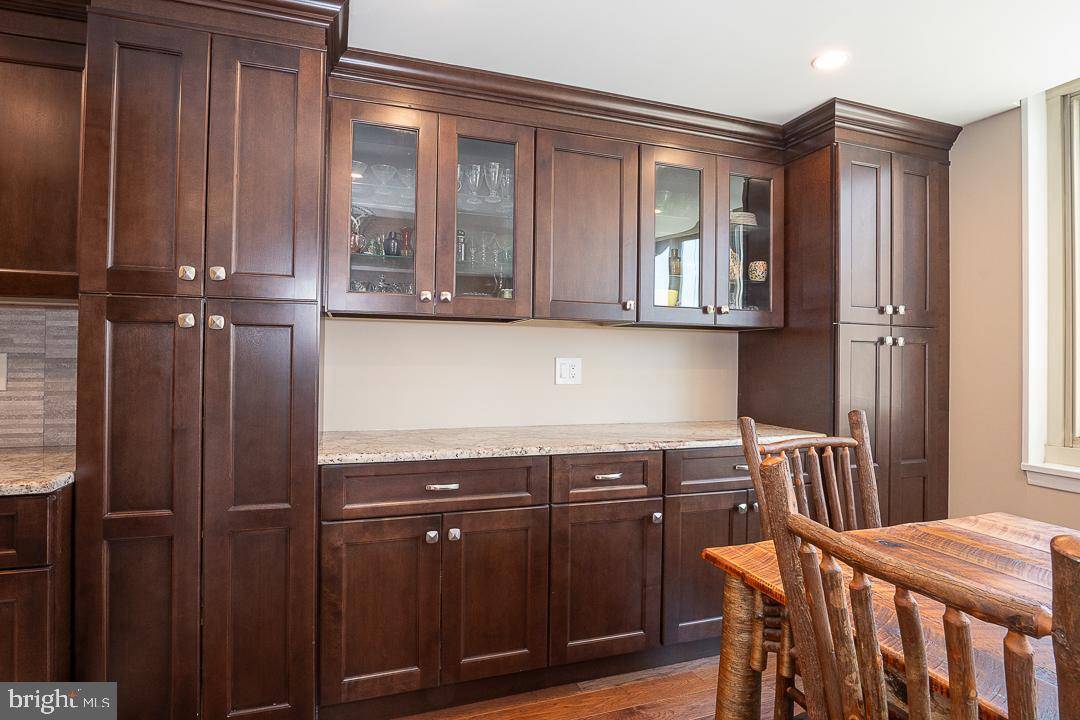 Philadelphia, PA 19103,1919 CHESTNUT ST #807