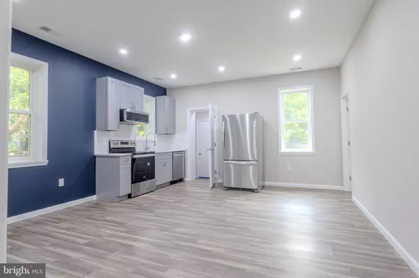 Brentwood, MD 20722,4105 38TH ST