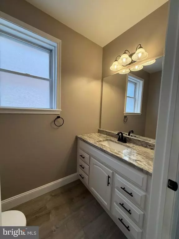 Gloucester City, NJ 08030,704 MARKET ST