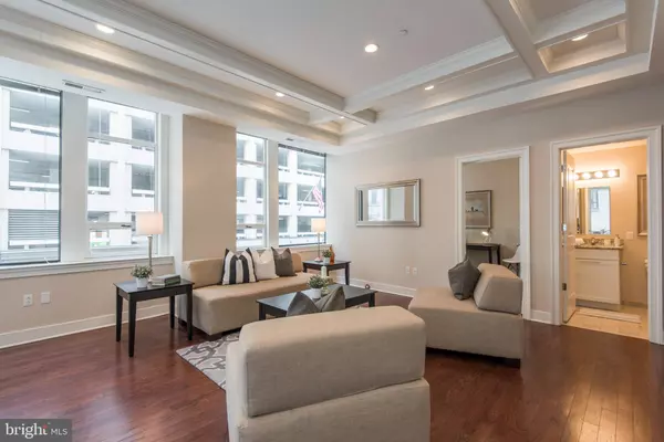 Philadelphia, PA 19102,1501 LOCUST ST #403