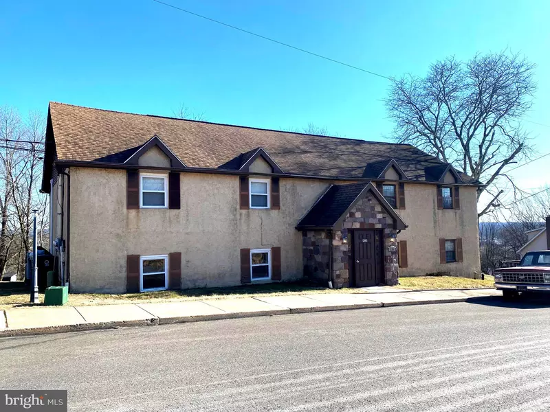205 RIDGE AVE #B, Perkasie, PA 18944