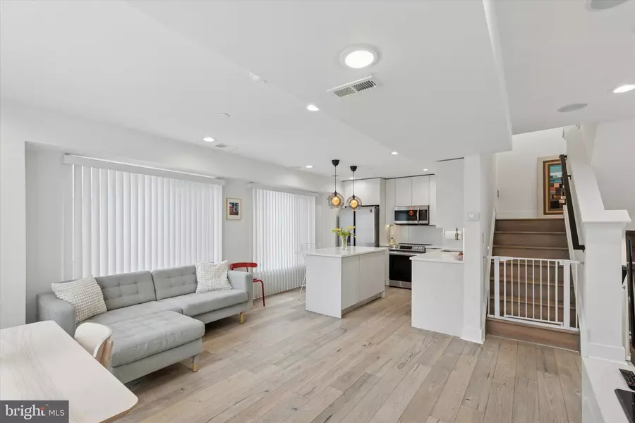 1325 N 17TH ST #A, Philadelphia, PA 19121