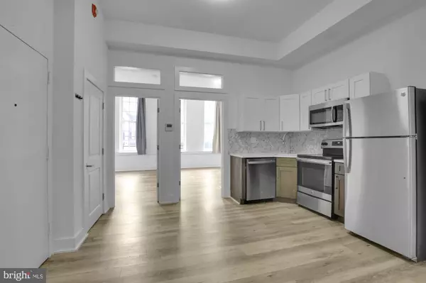 Philadelphia, PA 19106,44 S 3RD ST #2