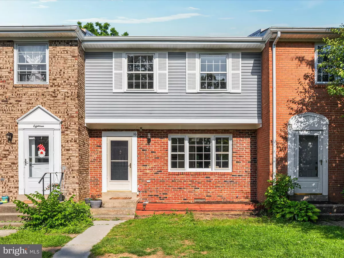 Hamilton, VA 20158,16 SYDNOR ST