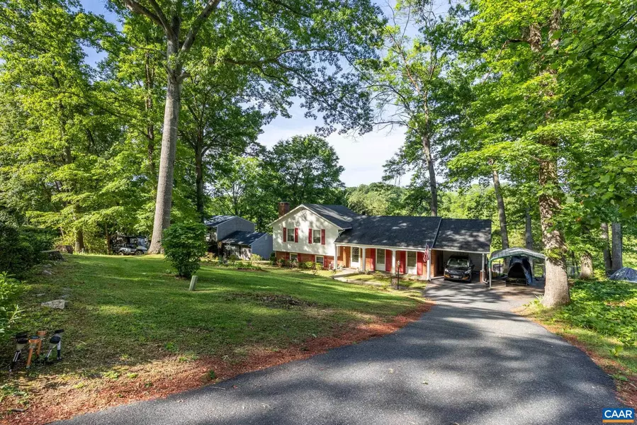 186 SUNSET DR, Stanardsville, VA 22973