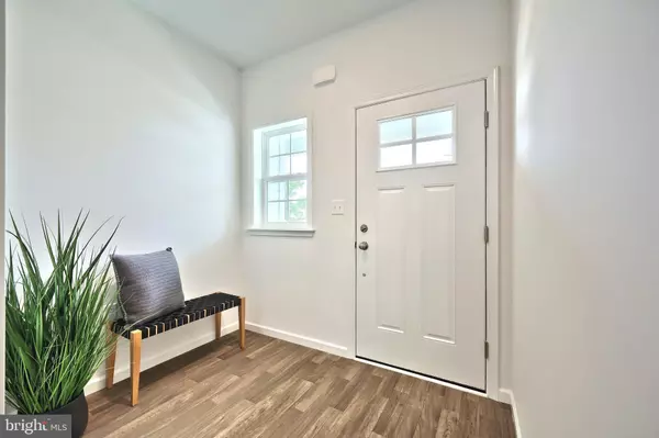 Harrisburg, PA 17112,7880 BRIARWOOD DR