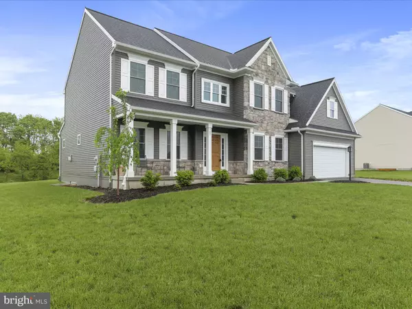 Carlisle, PA 17015,102 BERKSHIRE DR