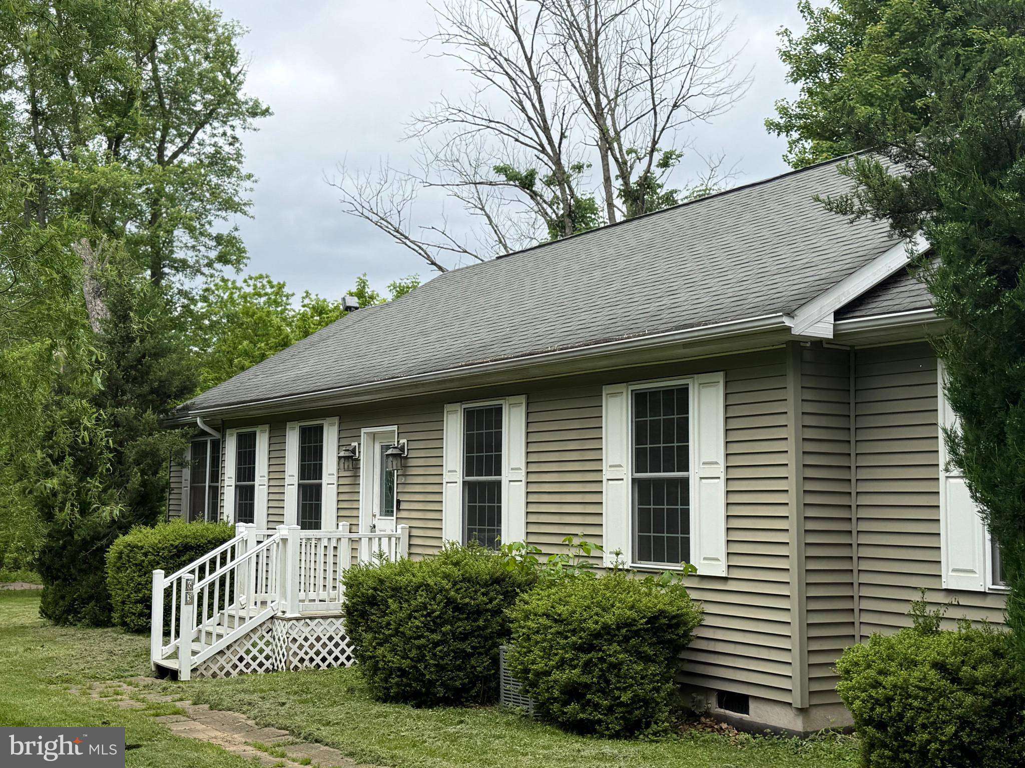 63 LAKESIDE DR, Collegeville, PA 19426