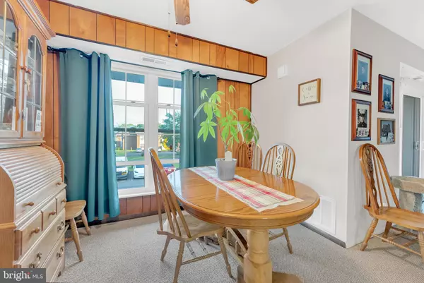 Edgewater Park, NJ 08010,275 GREEN ST #4-I6