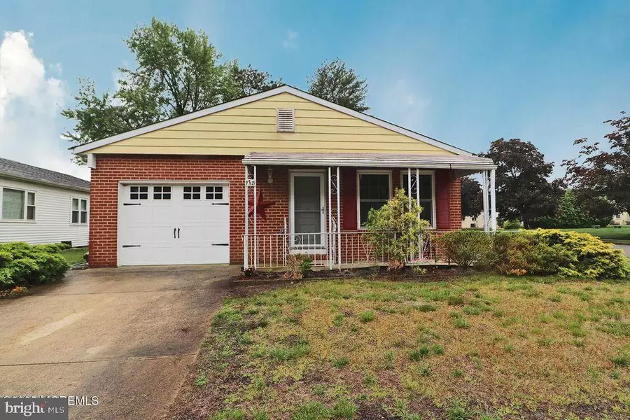 78 TROUMAKA ST, Toms River, NJ 08757