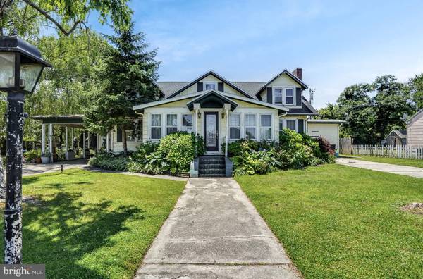 6126 TAYLOR ST, Chincoteague Island, VA 23336