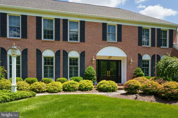 Princeton, NJ 08540,270 CARRIAGE WAY