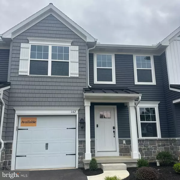 142 BEECH TREE COURT #132-08, Annville, PA 17003