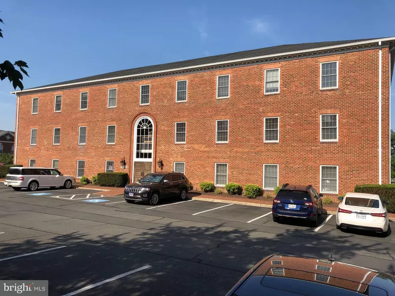 9300 GRANT AVE #101, Manassas, VA 20110