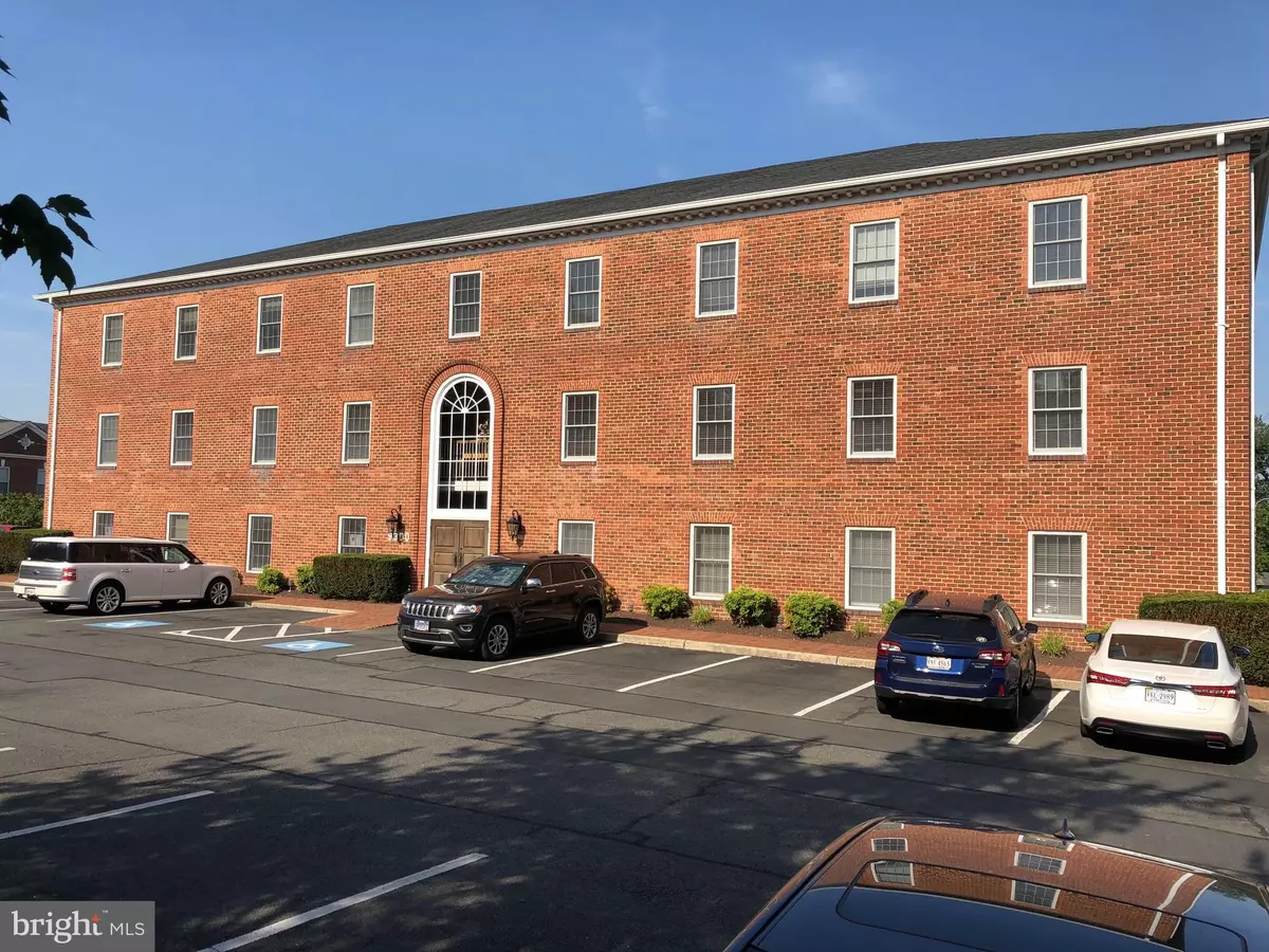 Manassas, VA 20110,9300 GRANT AVE #101