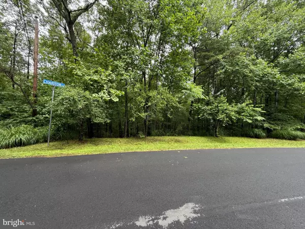 Oakton, VA 22124,2704 CHARITON ST