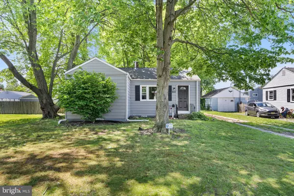 West Deptford, NJ 08096,221 WALNUT ST