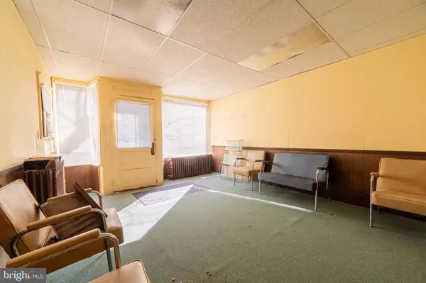 Millville, NJ 08332,16 E VINE ST