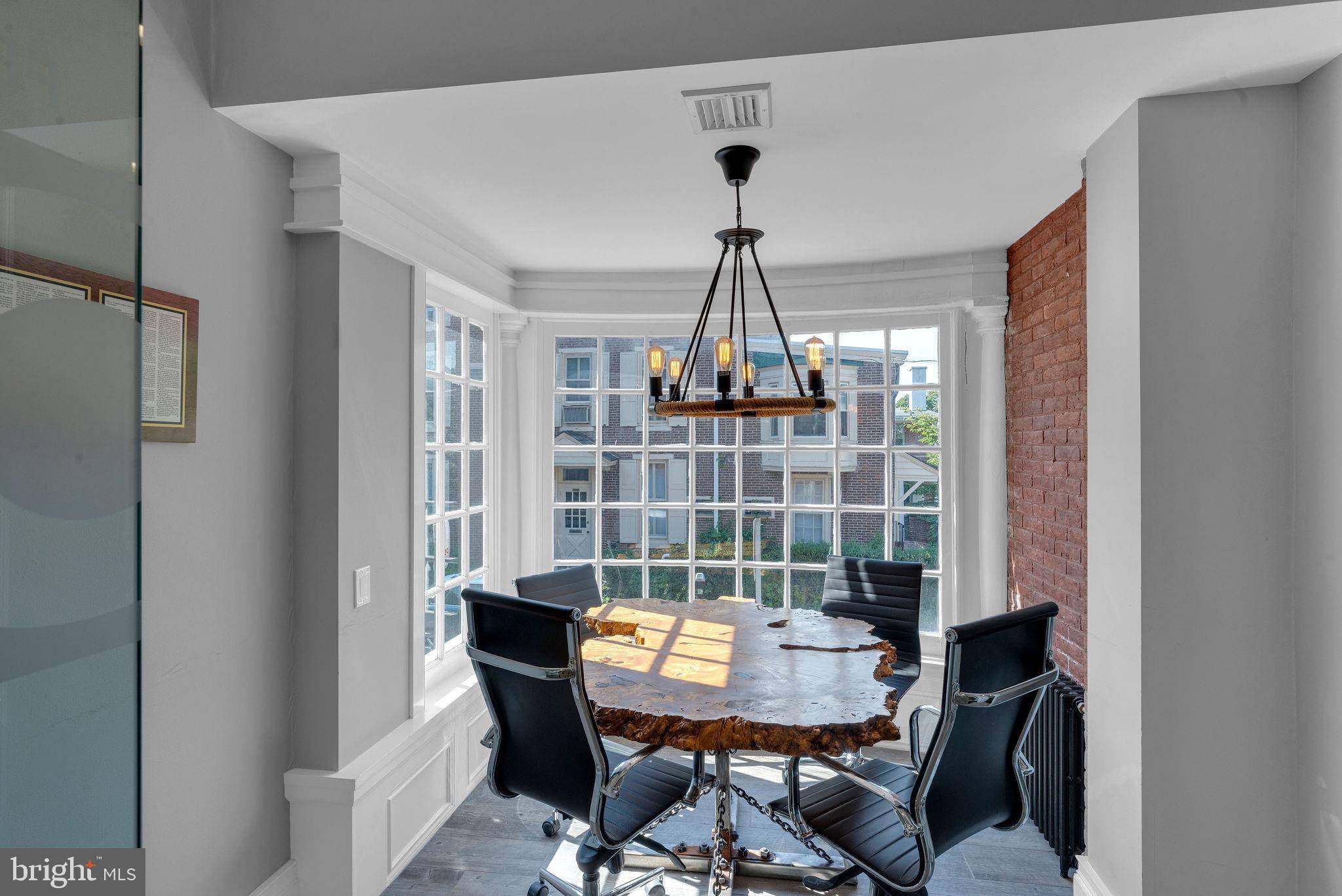 Doylestown, PA 18901,95 N BROAD ST