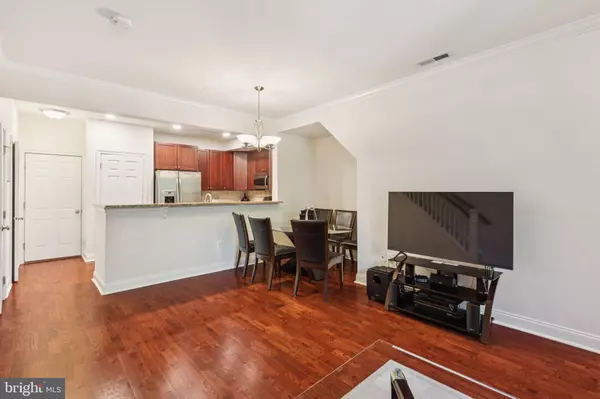 Philadelphia, PA 19146,105 COMMODORE CT