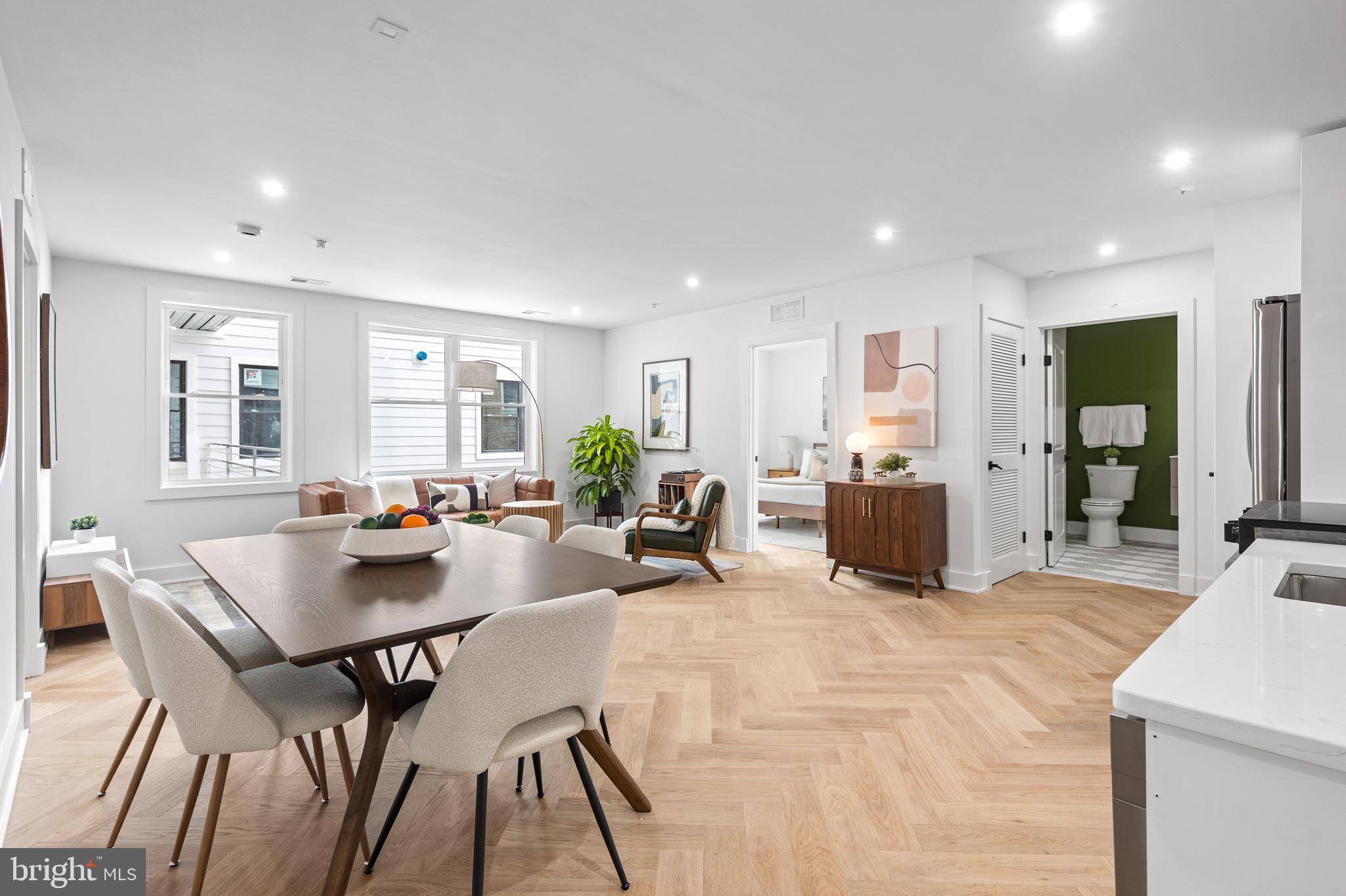 1124 FLORIDA NE #310, Washington, DC 20002