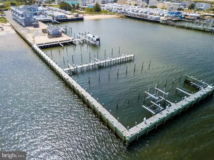 Beach Haven, NJ 08008,102 ROOSEVELT AV BS37