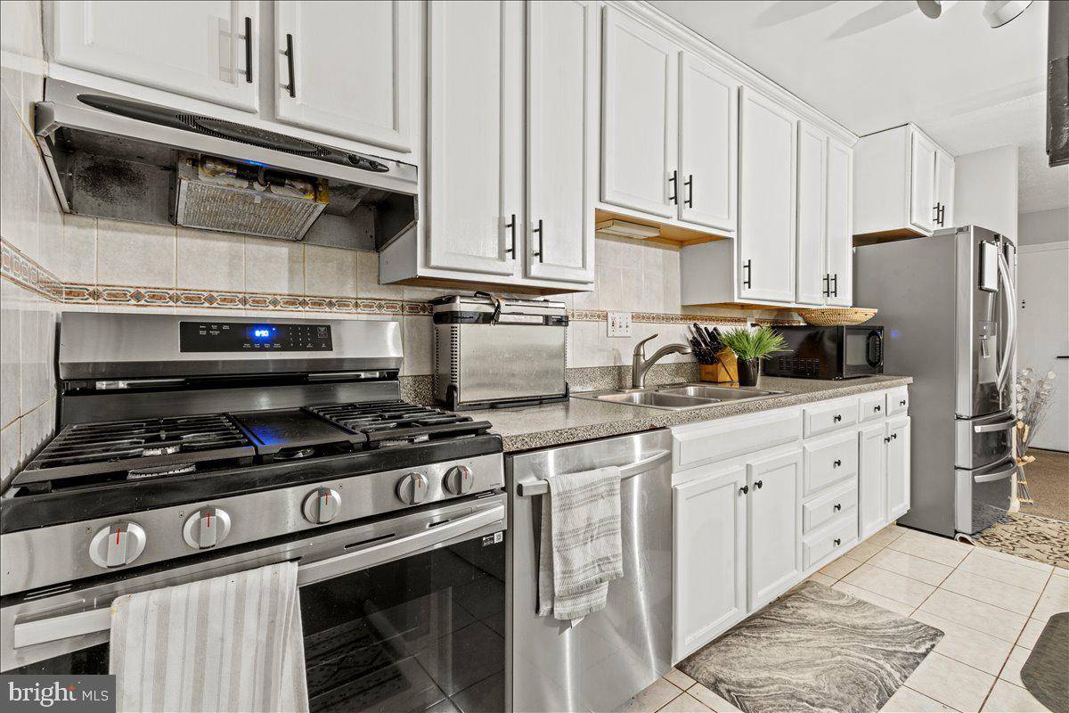 Rockville, MD 20852,12207 ACADEMY WAY #151